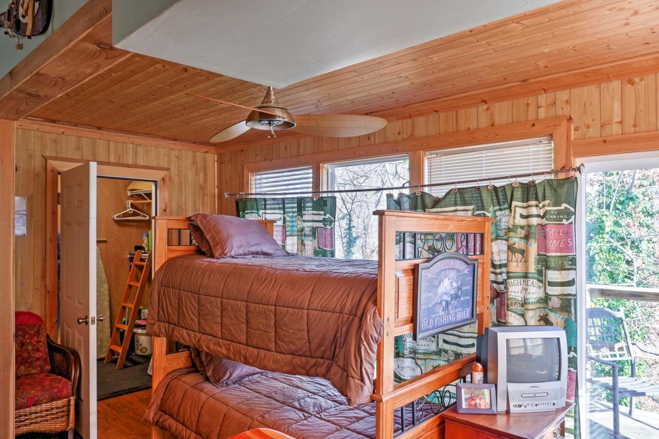 Paradise Cove Cabin With Boathouse And Dock Guntersville Esterno foto